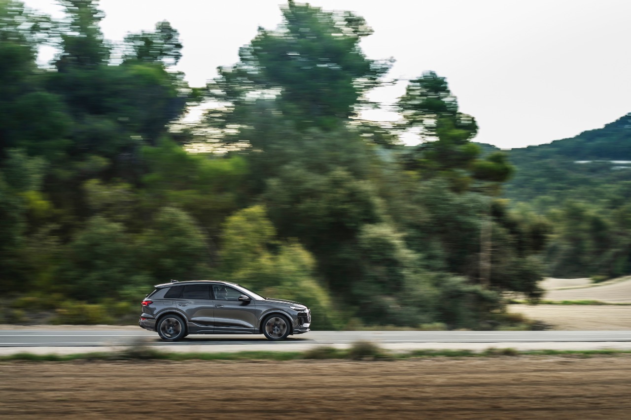 Audi e-tron SQ6 (2025) - Neues Elektro-SUV überzeugt mit besonders kurzen Ladezeiten 3 der-Autotester
