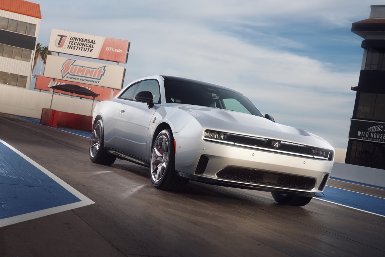Dodge zeigt erstes Elektro-Muscle-Car 4 der-Autotester