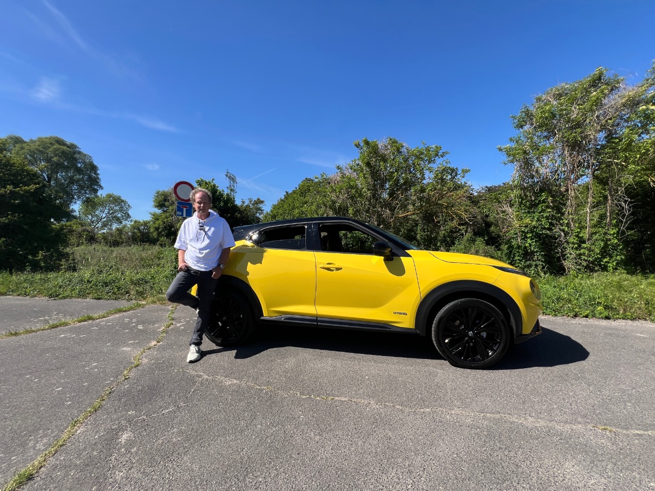 Nissan Juke N-Sport (2024) - Seine Optik wird weiterhin polarisieren 22 2024 Nissan Juke mit Autotester Friedbert Weizenecker