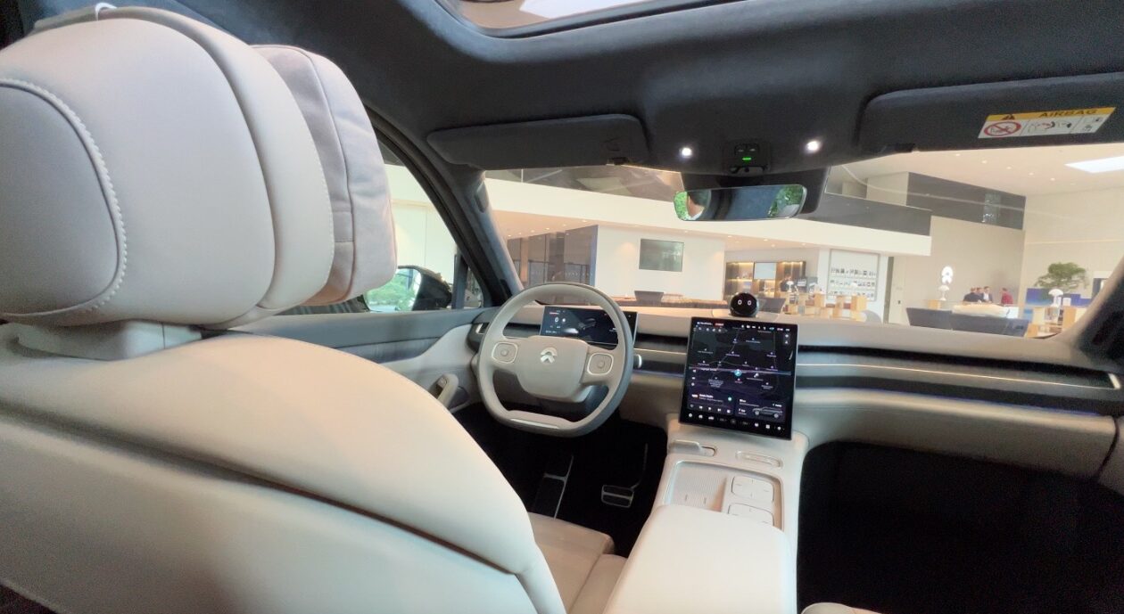 NIO präsentiert Maxi-E-SUV 4 Nio EL8 Interieur