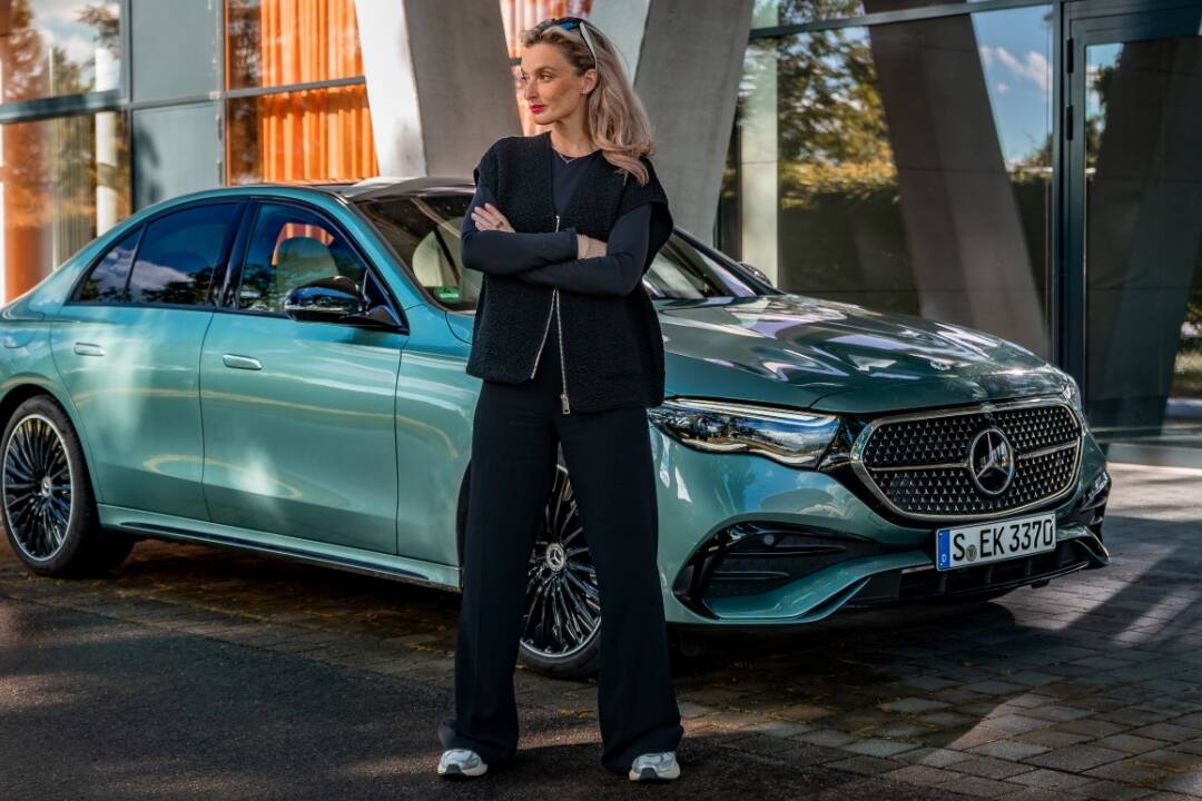 Mercedes-Benz E220d (2024) - NinaCarMarias erste Fahrt mit der neuen E-Klasse 2 Mercedes-Benz E220d (2024) - NinaCarMarias erste Fahrt mit der neuen E-Klasse