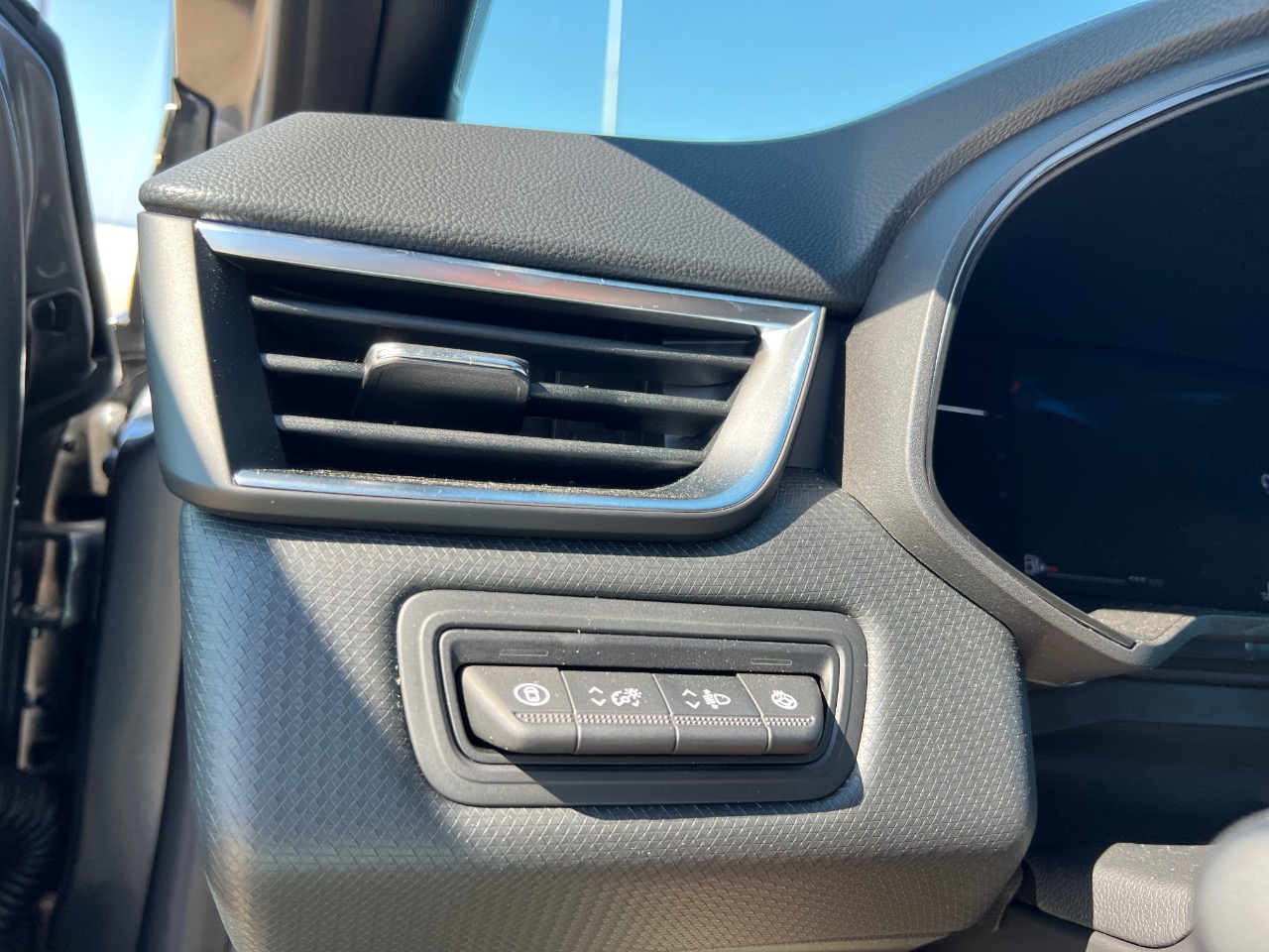 Mitsubishi Colt Select (2024) - Wie urlaubstauglich ist der japanische Clio? 17 Mitsubishi Colt Select (2024)