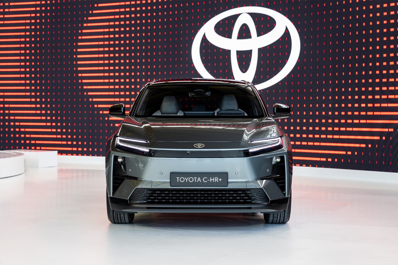 Vollelektrischer Toyota C-HR+ kommt Ende 2025 nach Deutschland 12 Toyota C-HR+